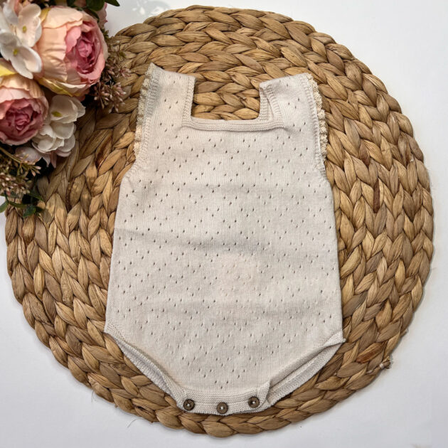 Pagliaccetto Traforato Con Merletto Panna L&M