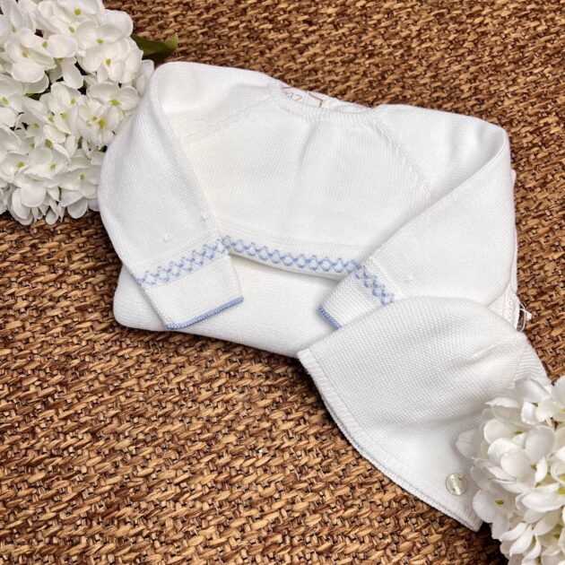 Coordinato Coprifasce bianco con righe celesti, ghettina e cappellino | Filo di cotone 011-122619 Pz