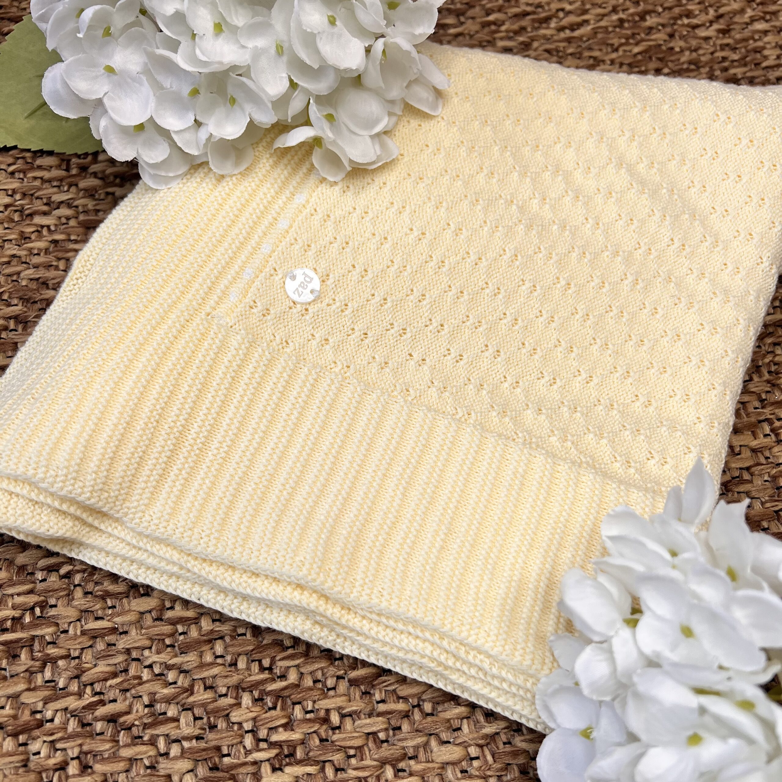 Coordinato con coperta, Coprifasce giallo con ghettina e cappellino | Filo di cotone 040-120513 Pz - immagine 2