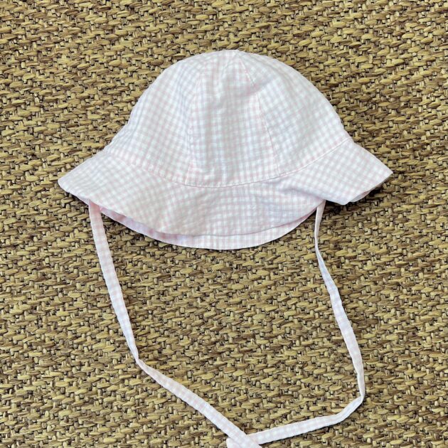 Cappello bimba quadretti rosa HS69