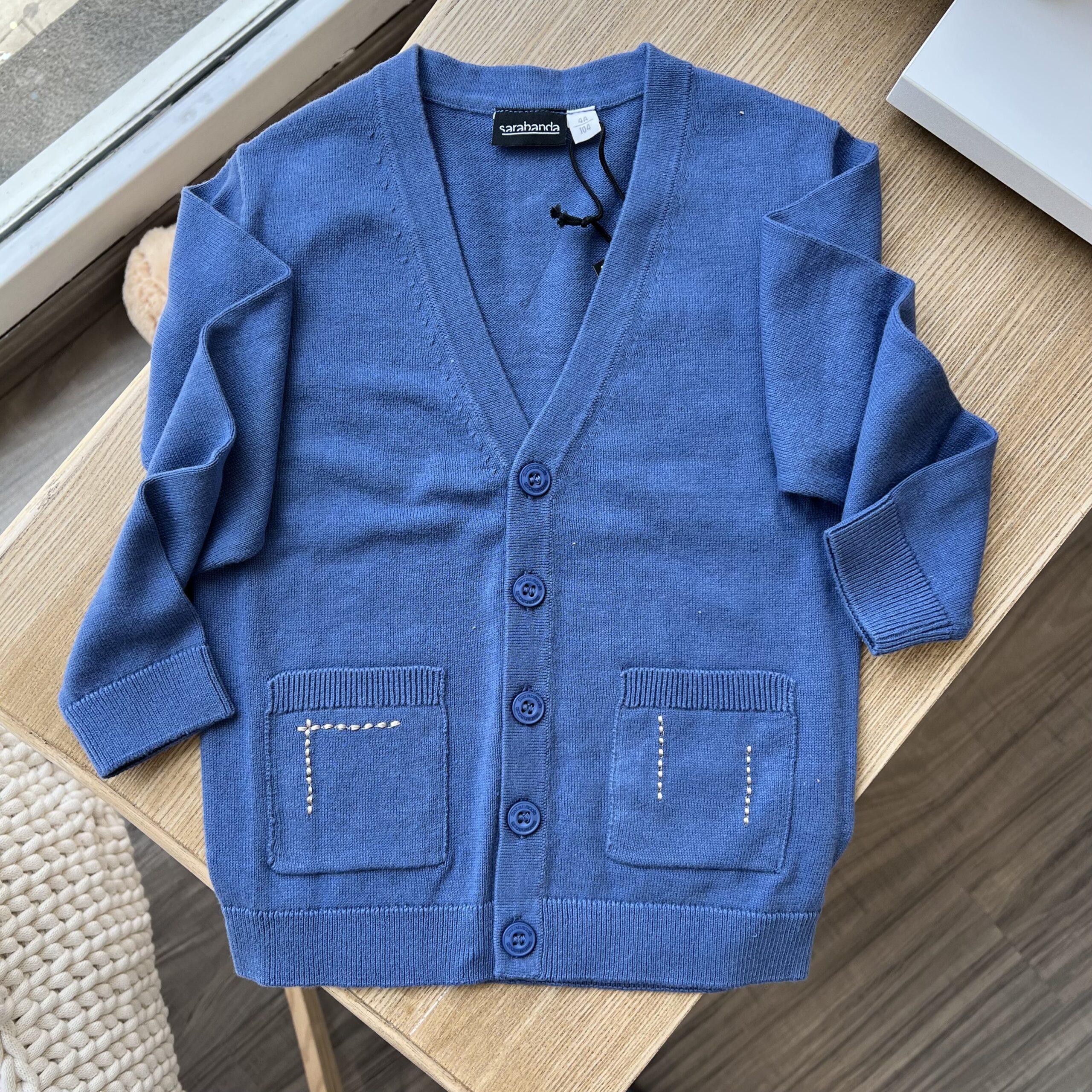 Cardigan bimbo Avino con impunture beige 0.G081/00