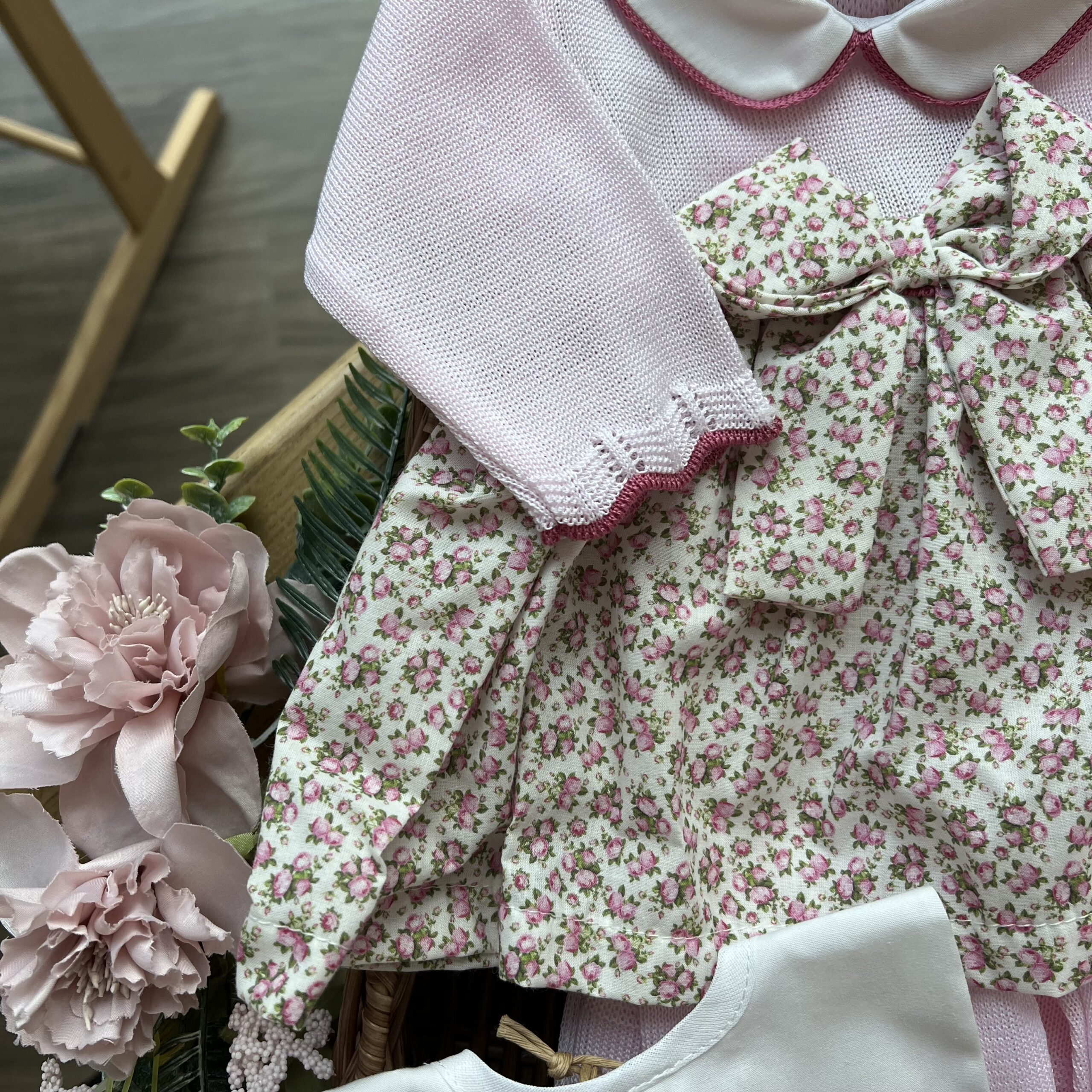 Coordinato nascita neonata 6pz con coprifasce , fiori | Estivo | B092 42 - immagine 2