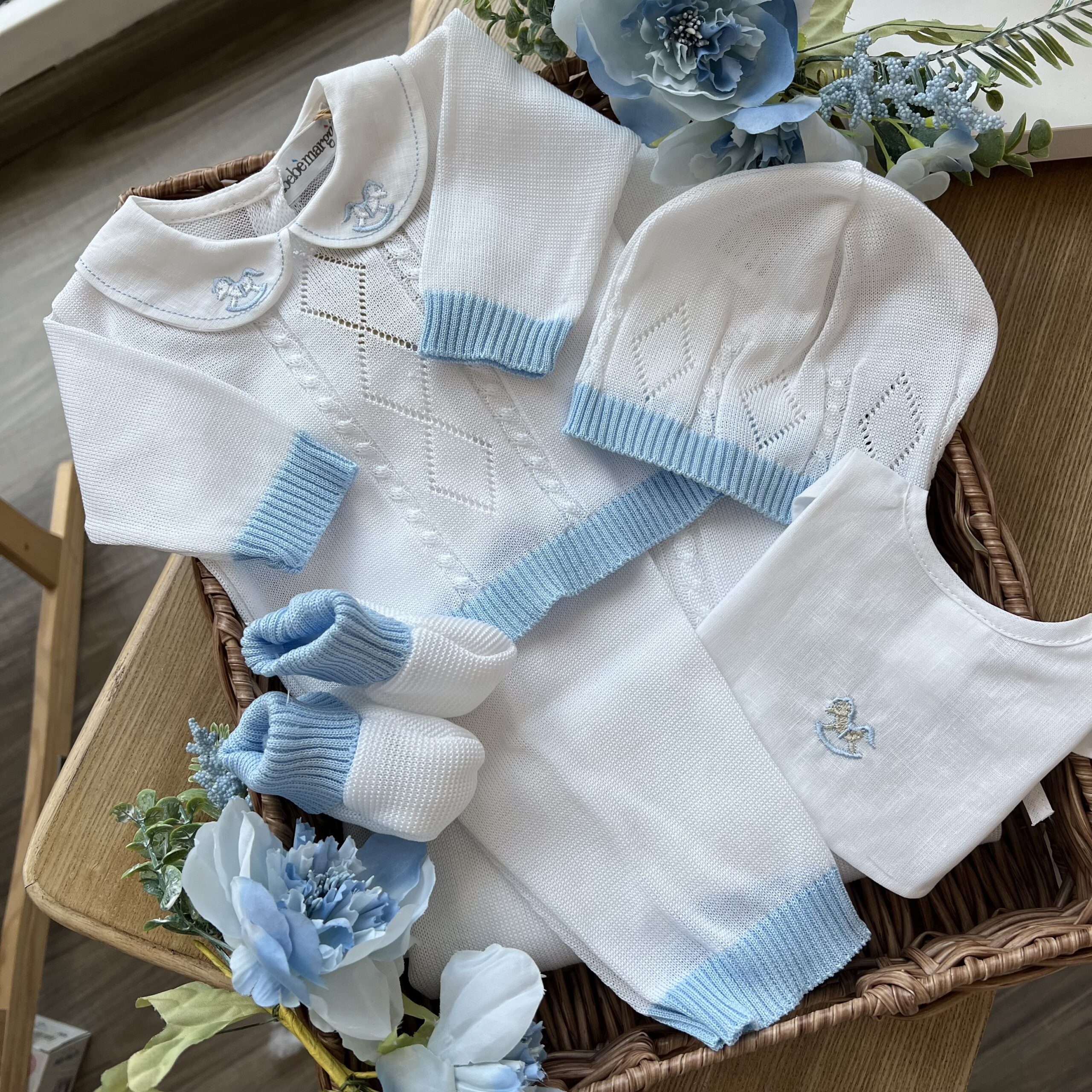 Coordinato nascita neonato con cavalluccio, 6 pz con Coprifasce | Estivo | B095 43