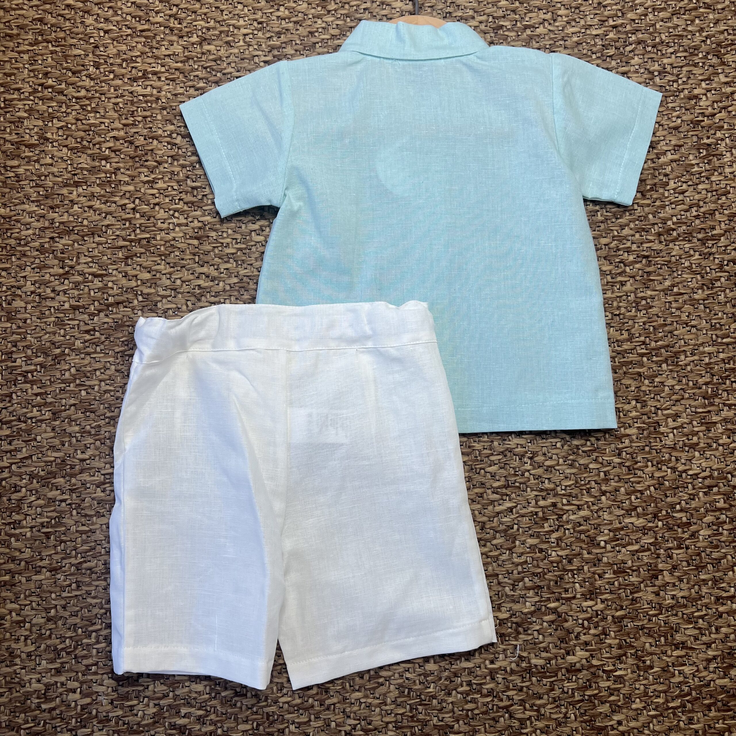 Completo bimbo con camicia verde e Pant. corto bianco | Estivo | 26192 JL - immagine 3