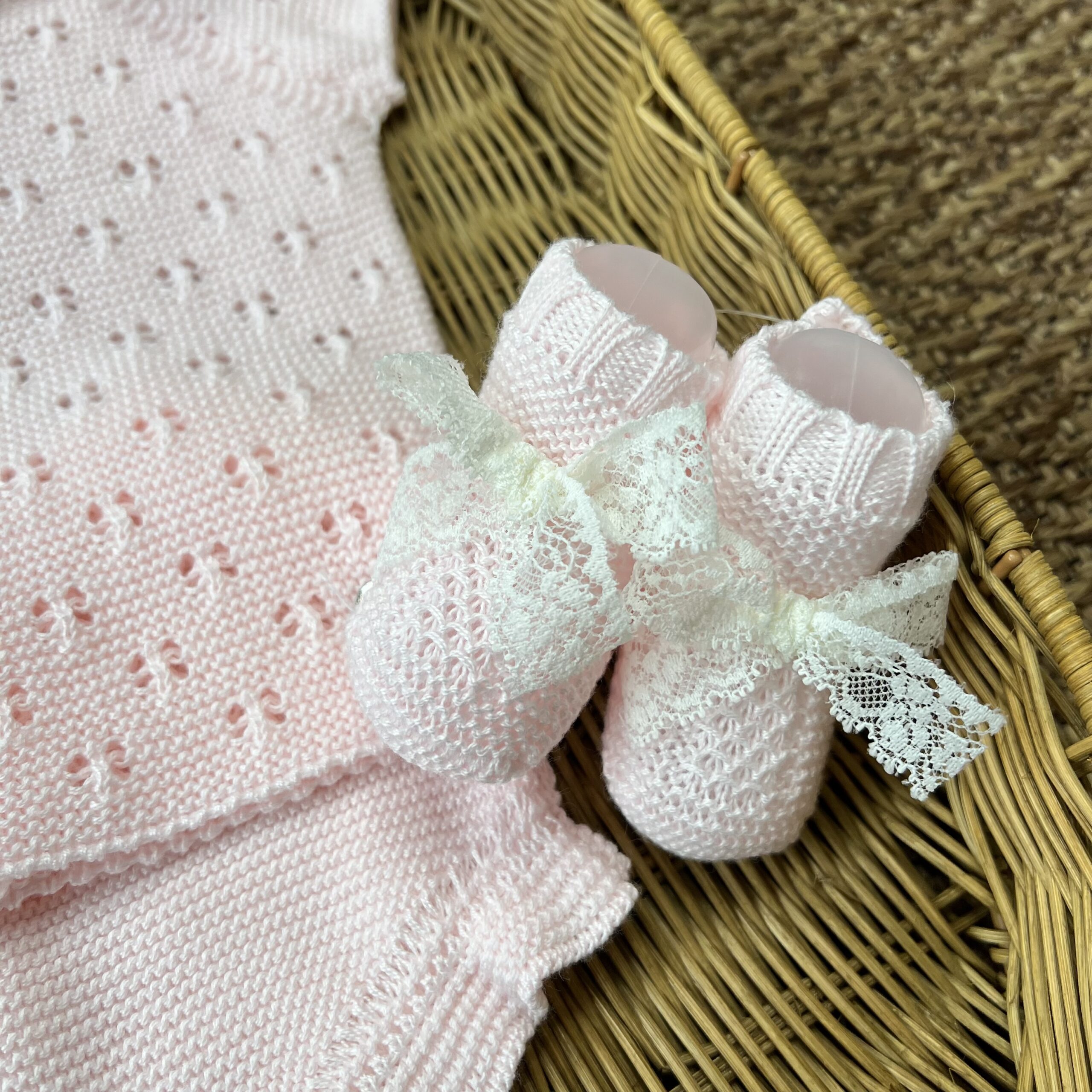 Completo neonata rosa con merletto e babbucce | Estivo | 26061 - immagine 2