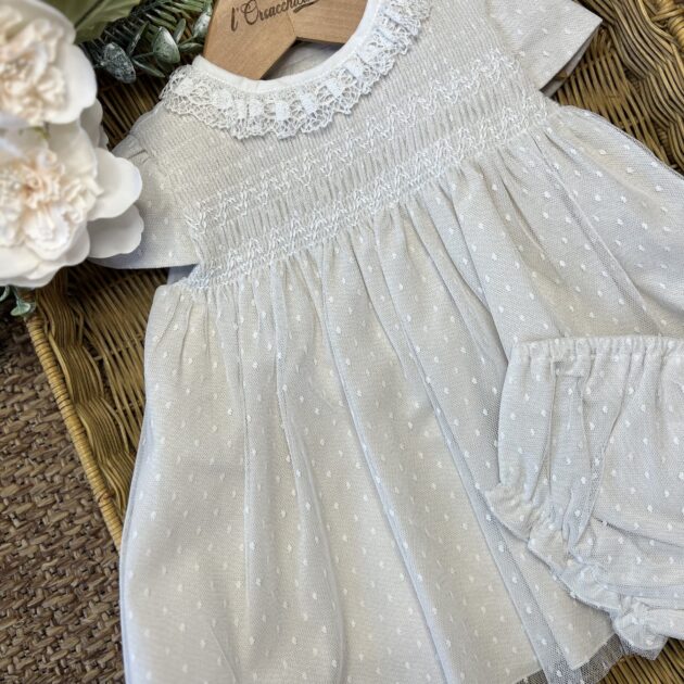 Abito elegante bimba crema con tulle ricamato e punto smok con coprivano | Estivo | 004-153504 | PZ