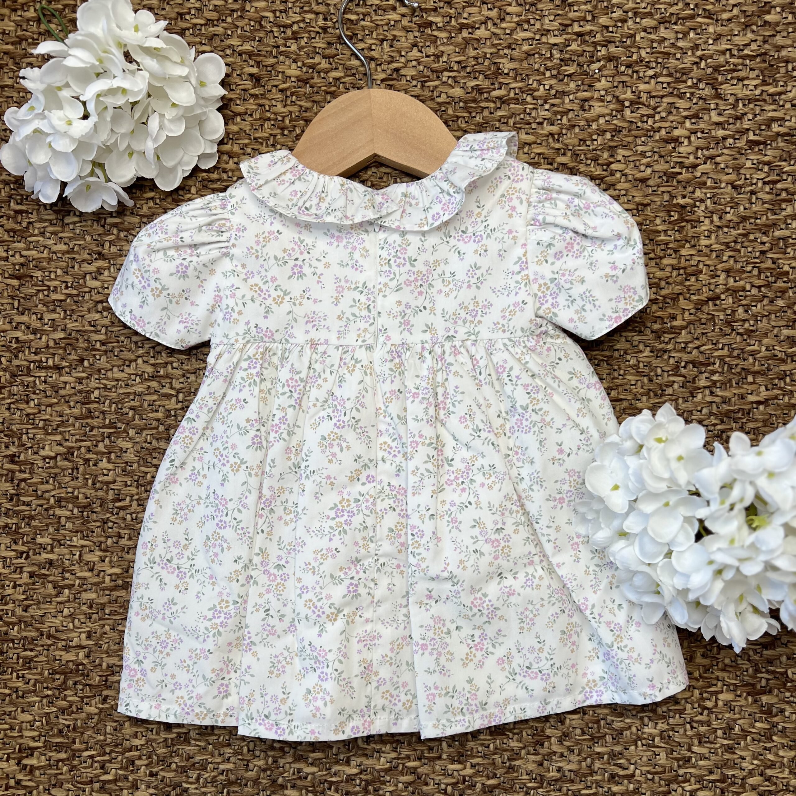 Abito bimba a fiori con punto smok glicine | 285 | DK - immagine 4