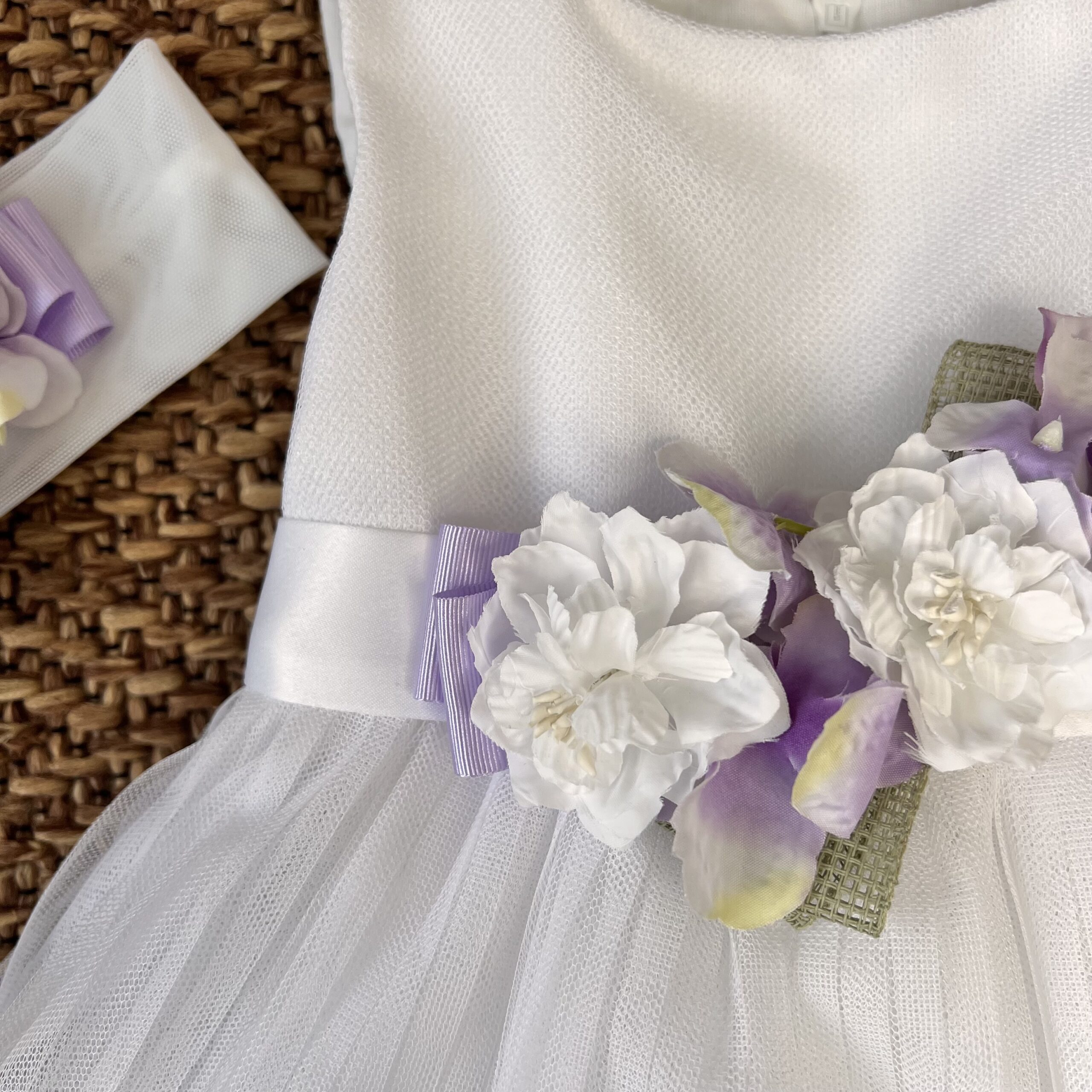 Abito bimba Battesimo Plissettato fiori glicine - immagine 5