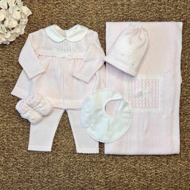 Coordinato nascita neonato 6pz con 2pz pizzo e roselline| Filo di cotone 3606.32