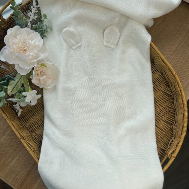 Coperta panna con orsetto | Filo di cotone | DK277 | DK