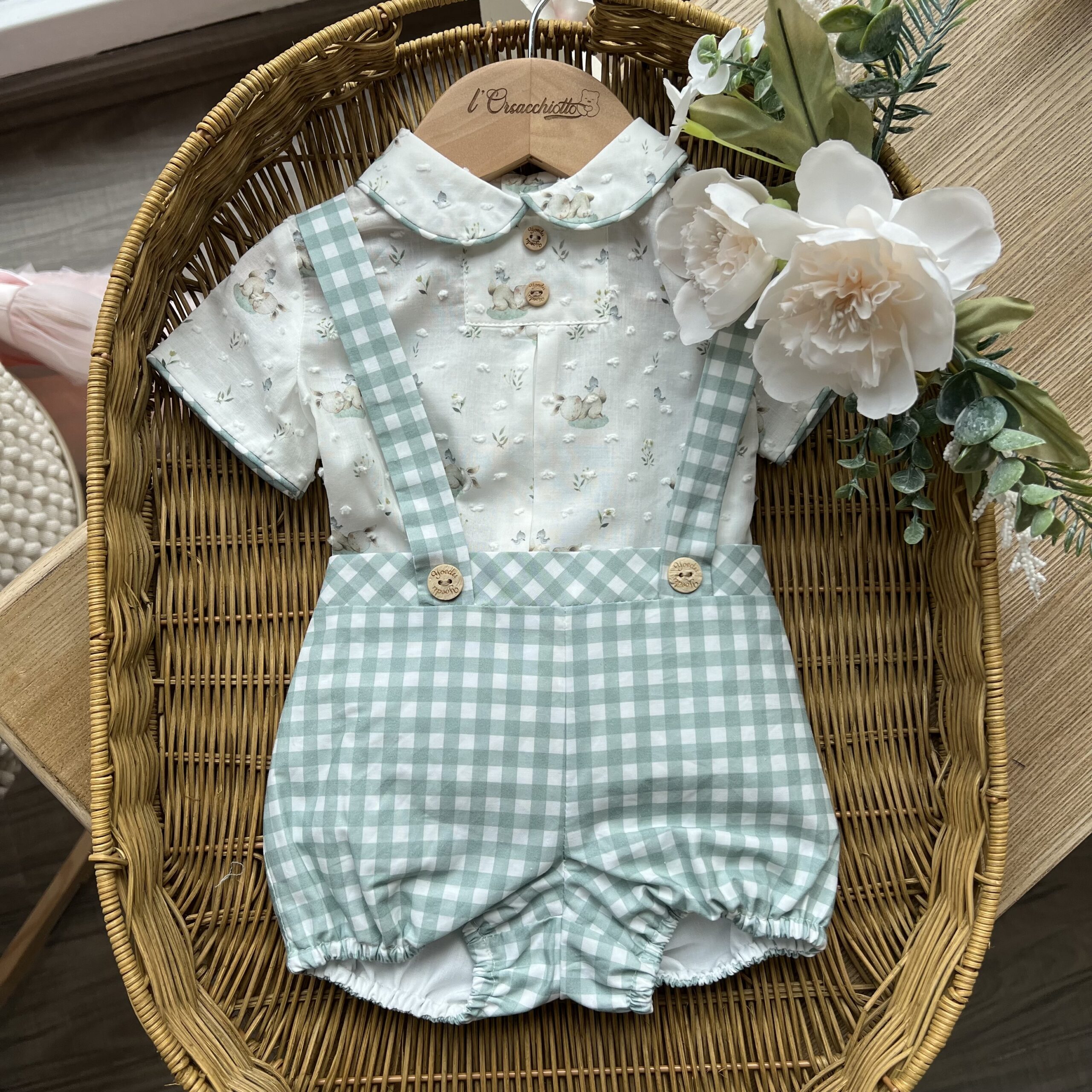 Pagliaccetto bimbo verde con bretelle con coniglietti | 0015 | YD