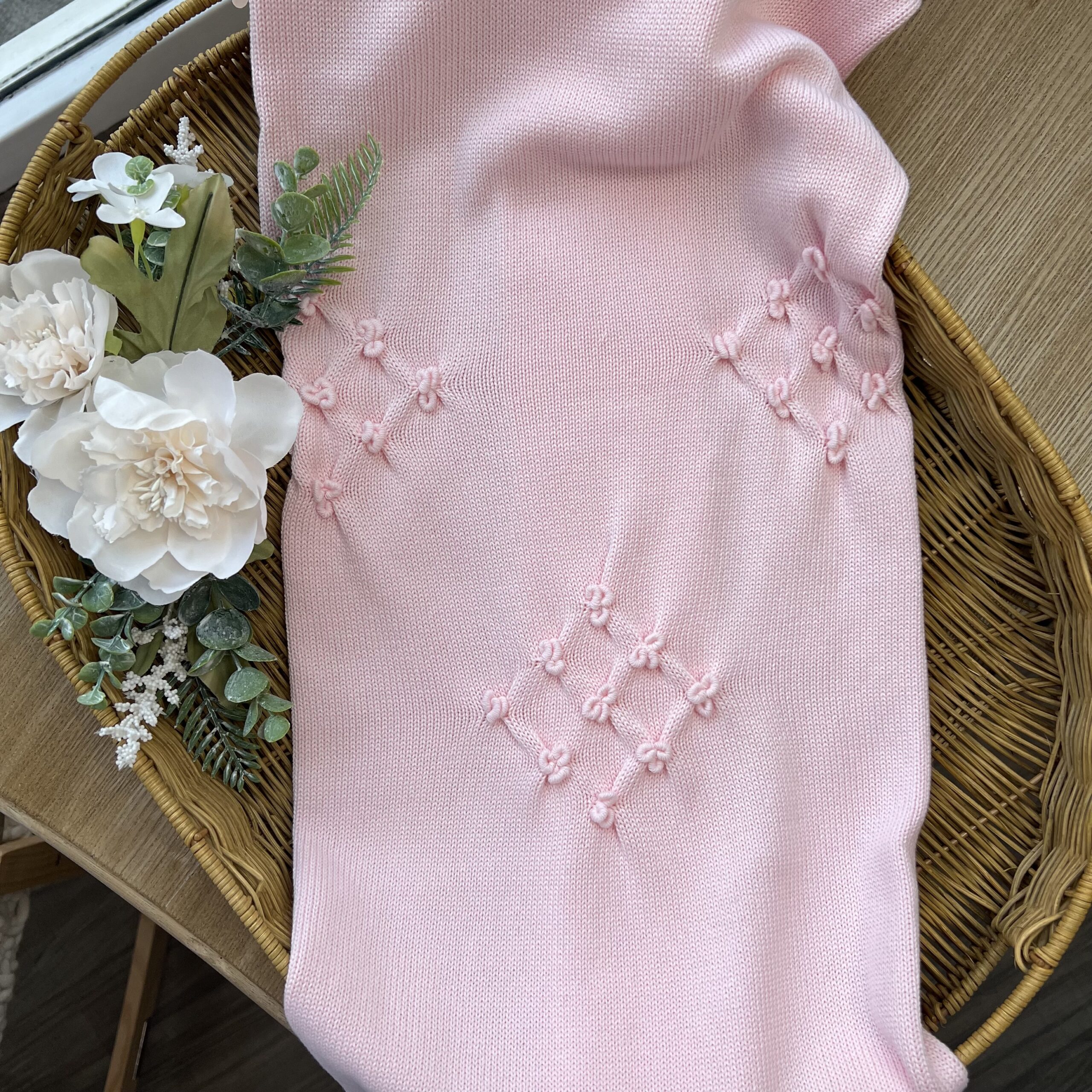 Coordinato nascita neonata 4Pz rosa con punto smock e fiori con coprifasce | Filo di cotone | LCN2978 - immagine 4