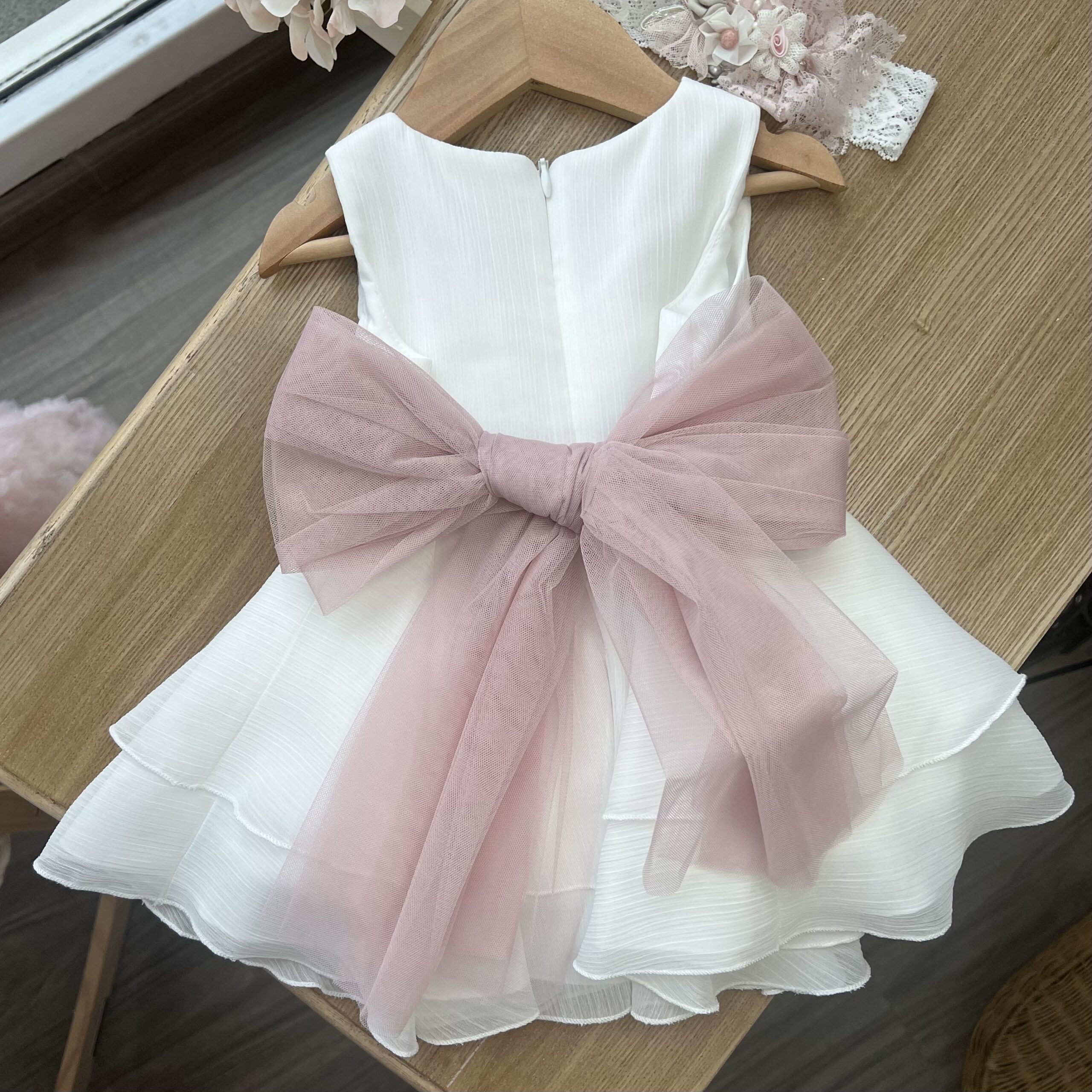 Abito Battesimo bimba bianco con cintura rosa e fiori | 721 | MML - immagine 6