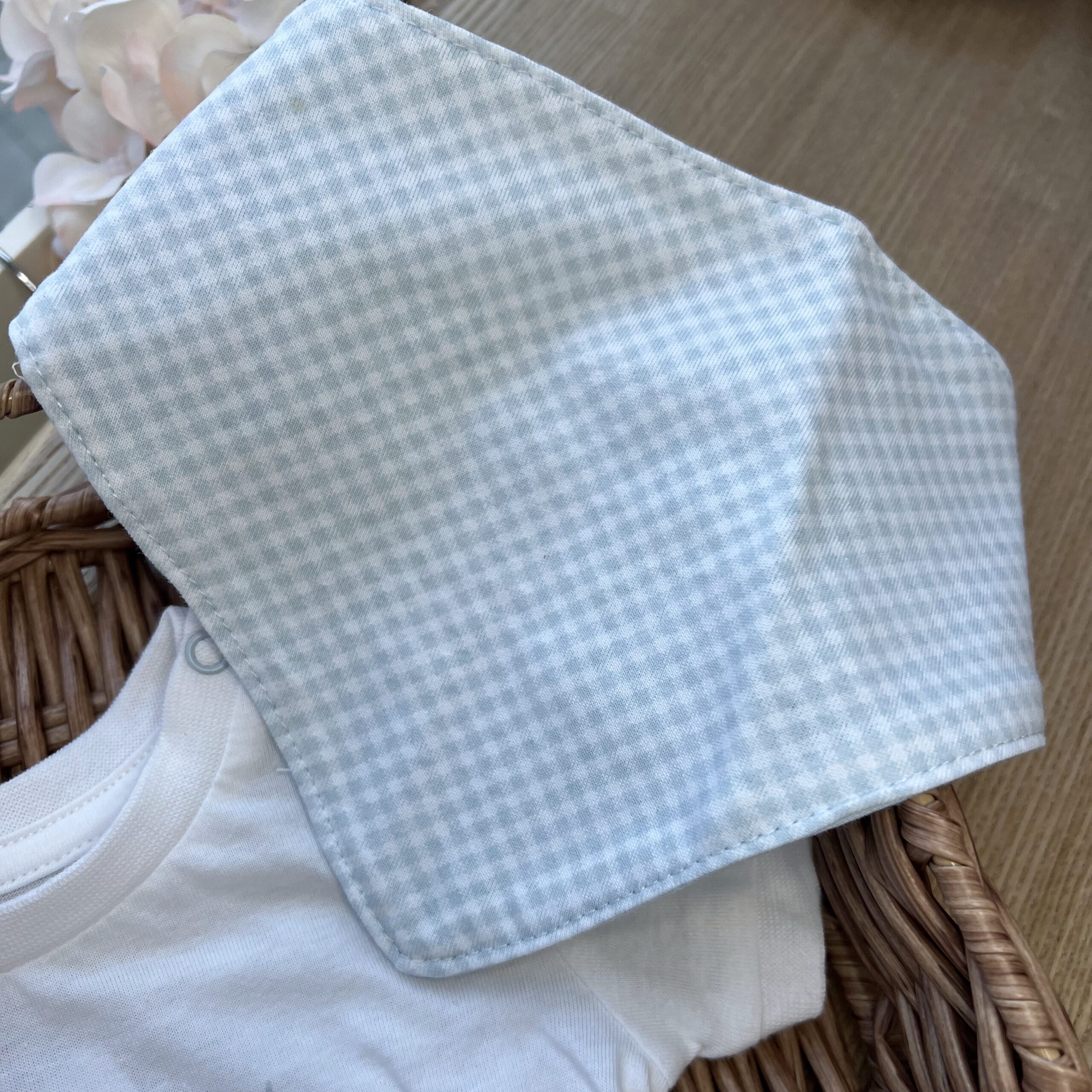 Completo bimbo con t-shirt e bavetta | 25621 | YM - immagine 2