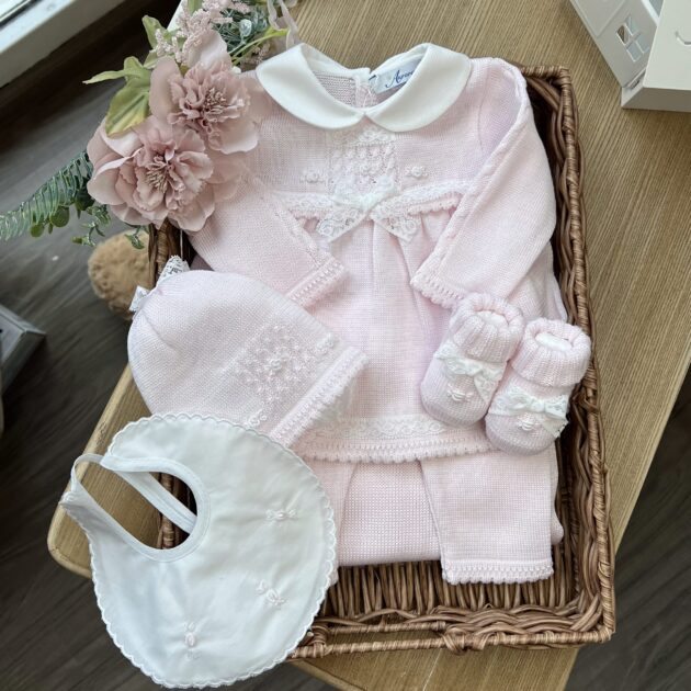 Coordinato nascita neonata rosa con roselline e valencienne con coprifasce 6 Pz | 4606 | PD