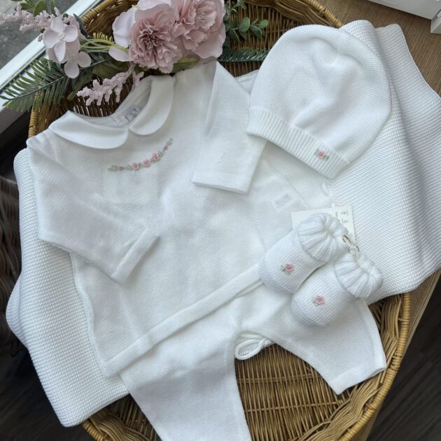Coordinato nascita neonata con roselline 4 Pz | Filo di cotone | 240082R3QL | PPC