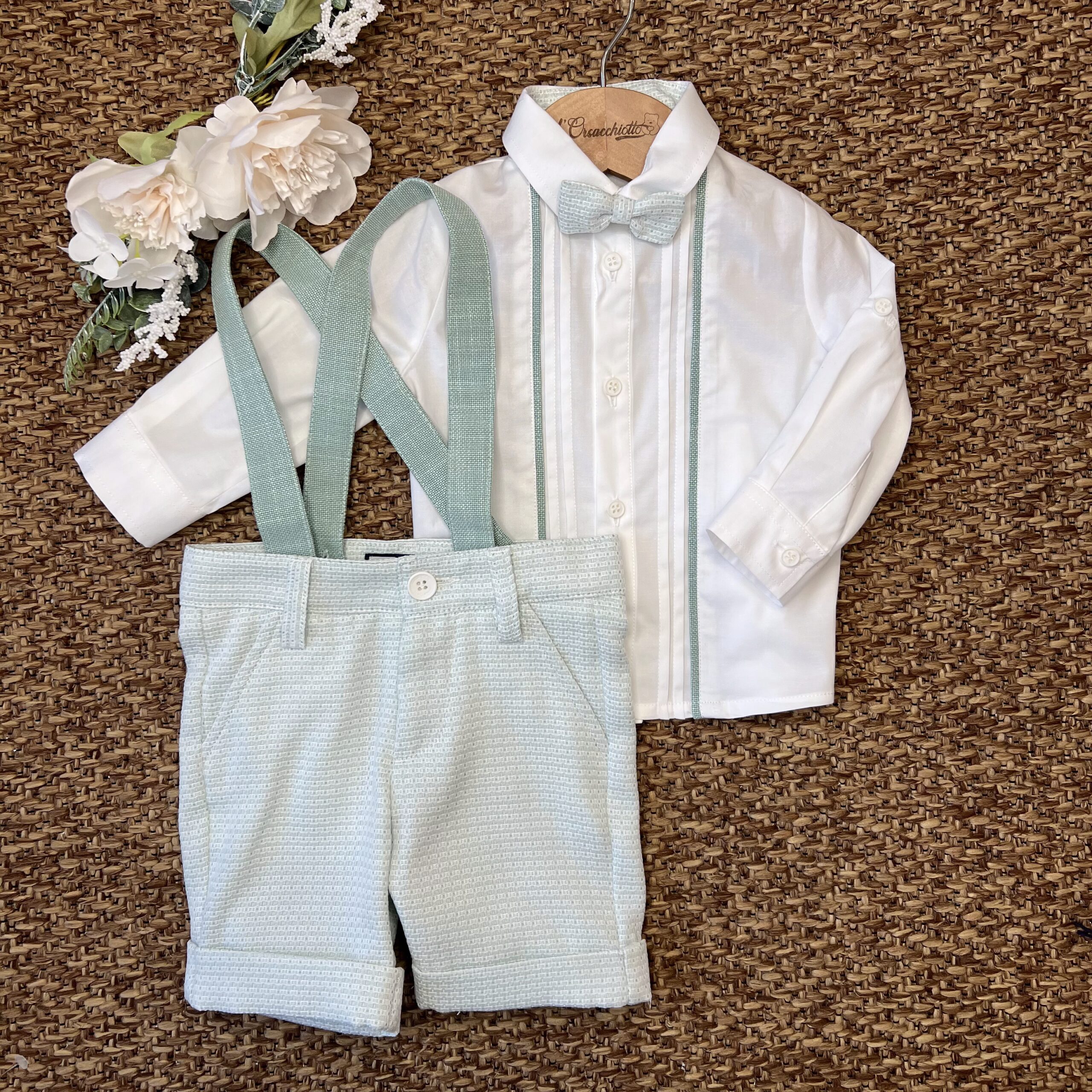 Completo elegante verde con bretelle 3 Pz | 61172-180 | DD - immagine 3