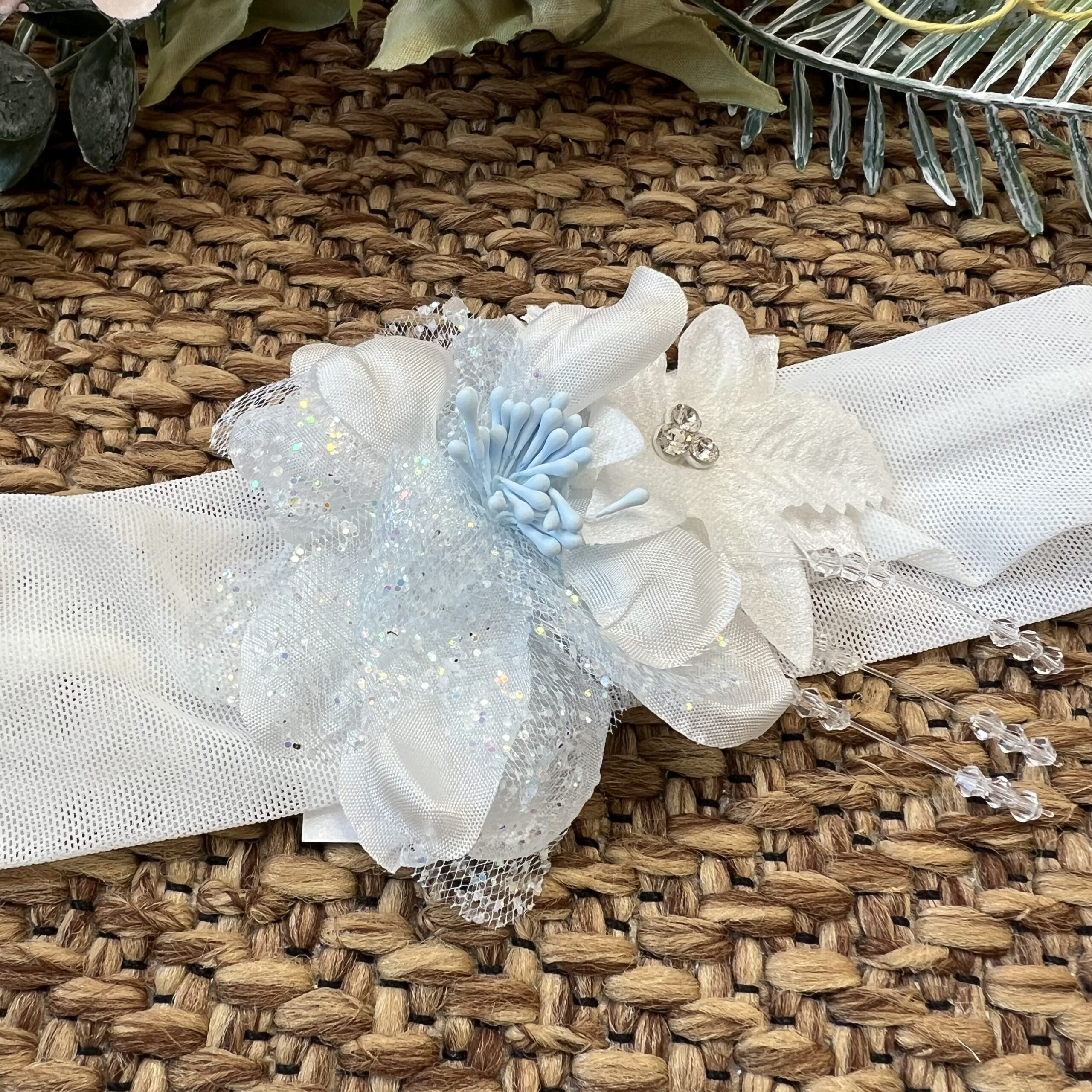 Abito battesimo bimba Kimberly fiore celeste con fascia | LPE - immagine 7