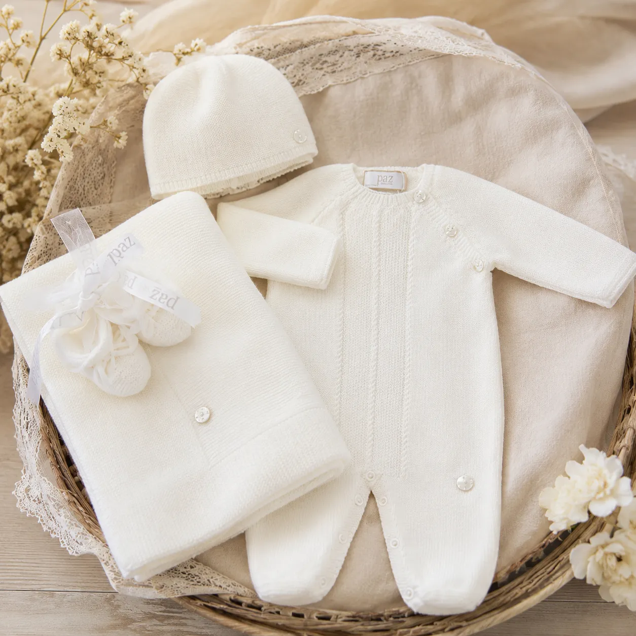 Set nascita neonato panna con babbucce, cappellino e coperta | AI | 005-114108 | Pz